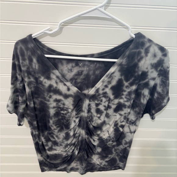 American Eagle Outfitters Black and Gray Tie-Dye Crop Top - Picture 6 of 8